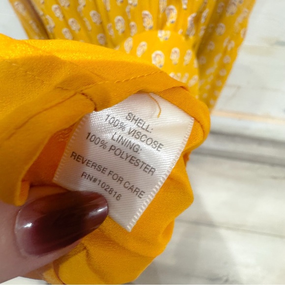 Garnet Hill yellow floral crepe/ shift dress ❤️ - Picture 6 of 8